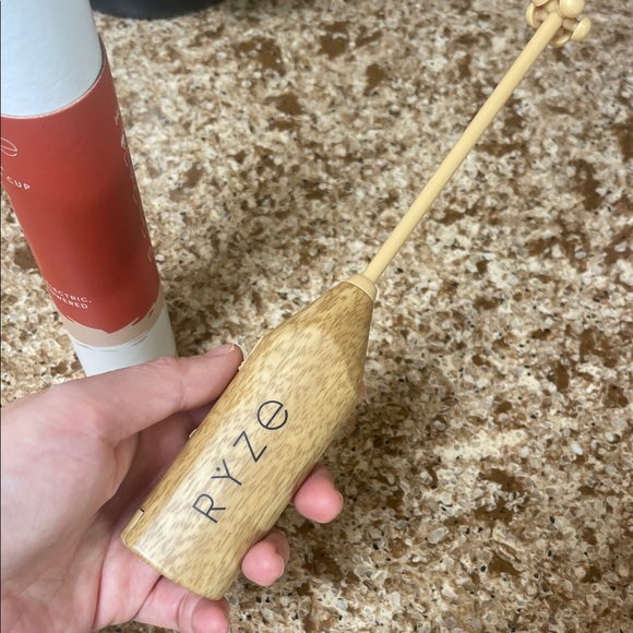 Portable coffee stirrer - Picture 2 of 3